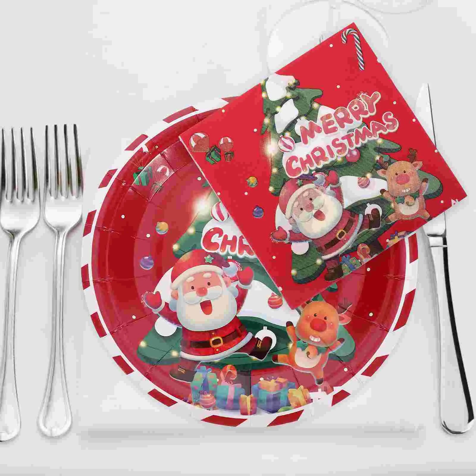 40 Pcs Christmas Dinner Plates | Disposable Xmas Paper Tableware for Holiday & Birthday Party Design